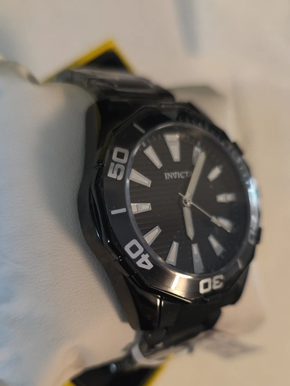 523. Invicta Pro Diver Model 79016 Men's Watch 46mm